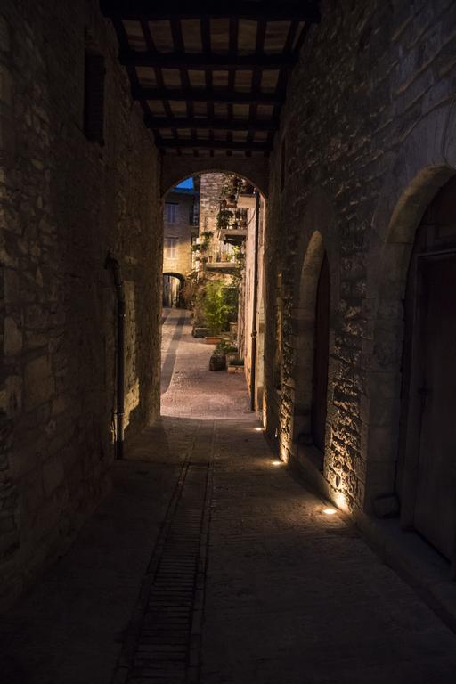 Residenza La Corte Ассизи Экстерьер фото