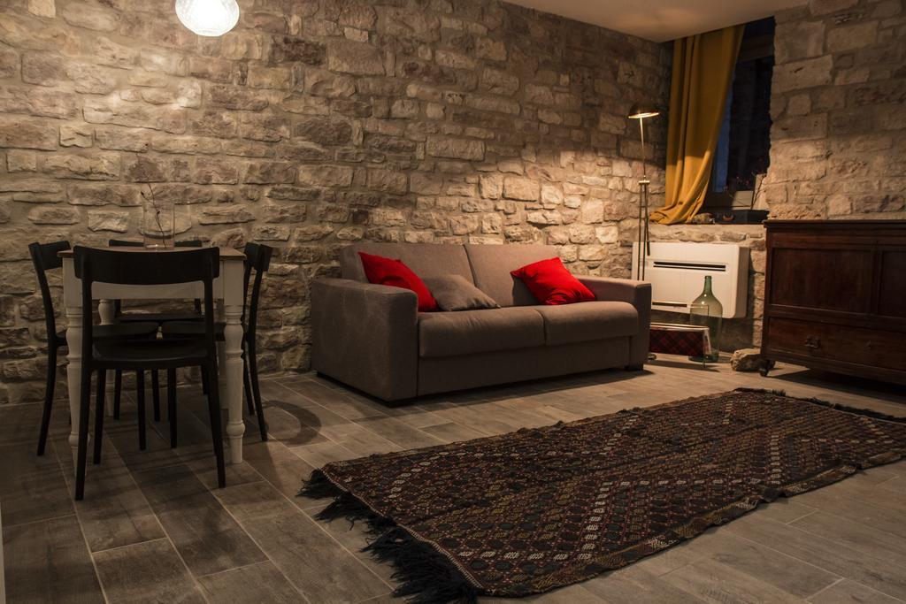 Residenza La Corte Ассизи Экстерьер фото