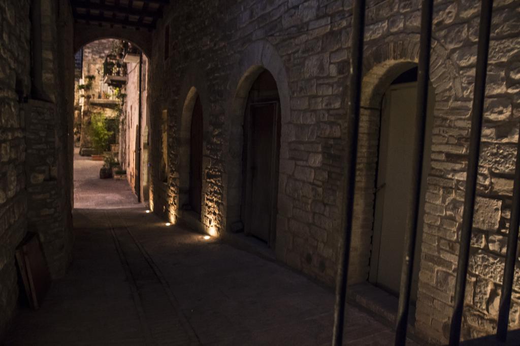 Residenza La Corte Ассизи Экстерьер фото